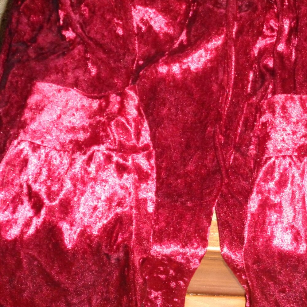 TWO PAIR VELOUR PANTS PINK AND RED